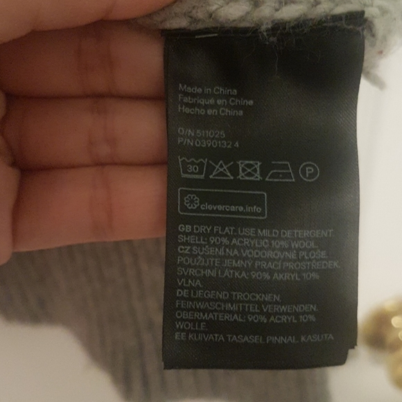 H&M Grey Sweater - Picture 9 of 10